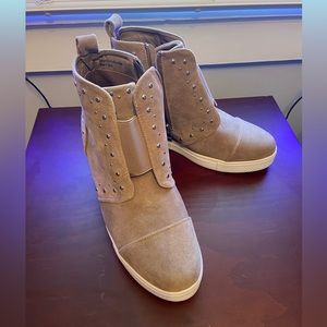 Brown Tan Wedge Boots Size 10 NWOT